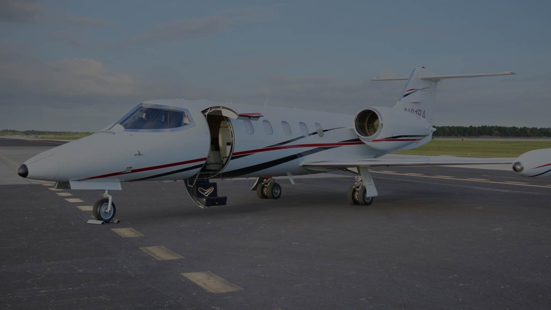 charteo-pacifico-azul-learjet-35A-hover-1920×1080-1